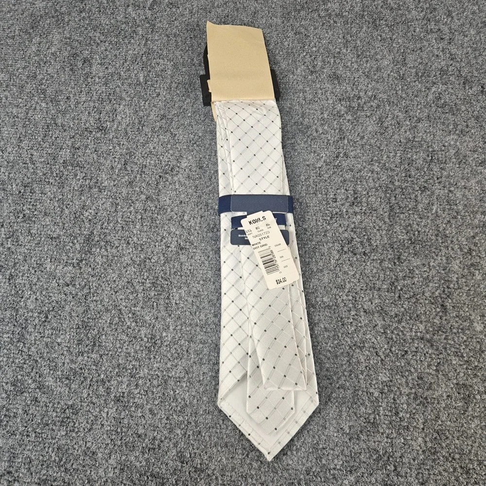 Croft & Barrow Mens White Dot Grid Silk Blend Necktie NA051723 New‎